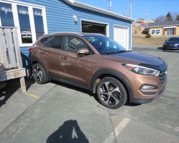 2016 Hyundai  tucson awd sport