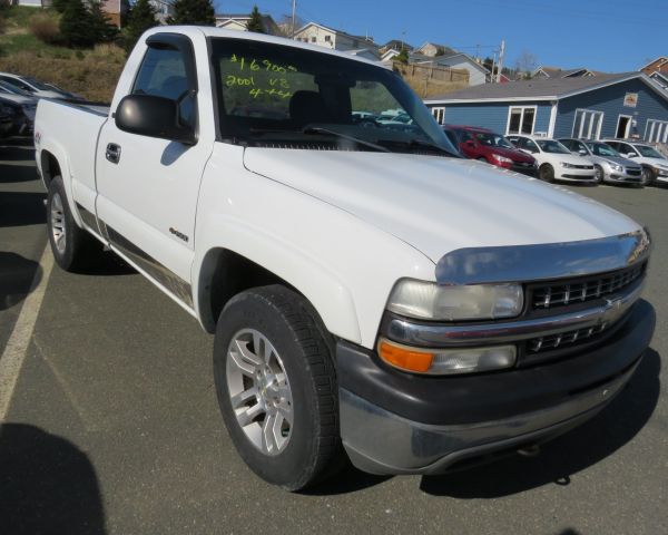 2001 Chevrolet short box 4x4 v8